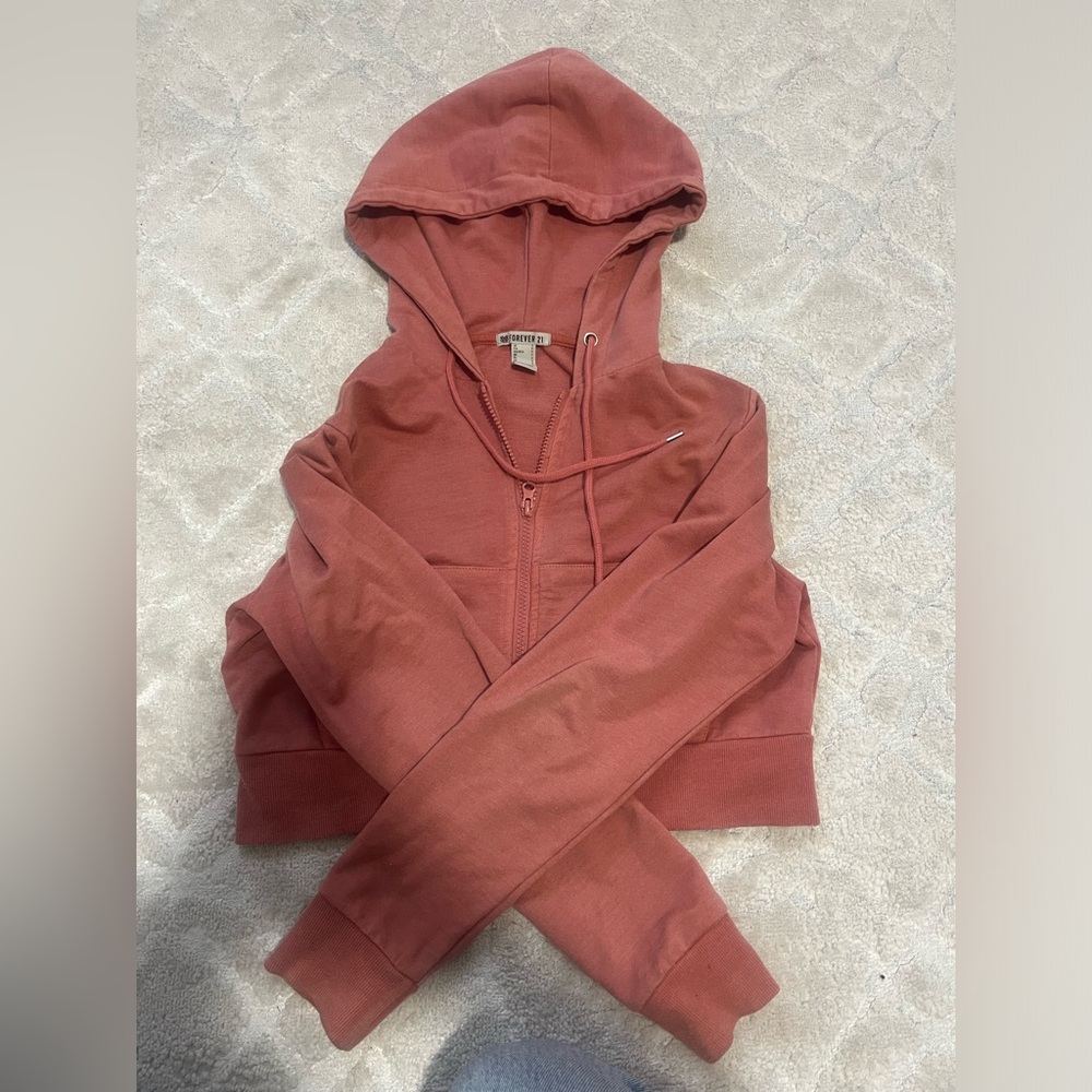 Cropped Zip Up!